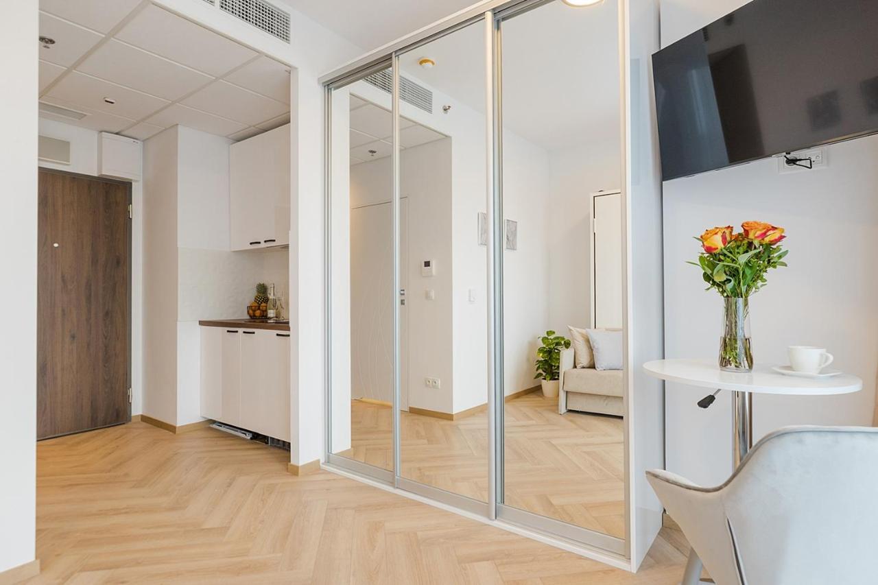 Kasprzaka 29 - Bezplatny Parking - Free Parking - Piekny Widok Na Centrum Miasta - Duzy Balkon - Smart Tv 55 Cali - Wifi - Better Rental Warsaw Exterior photo